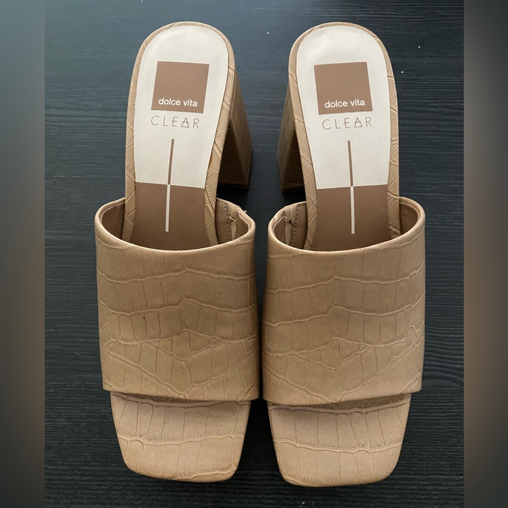 Dolce Vita Clear Lichia Sandal in Nude Croc Embossed